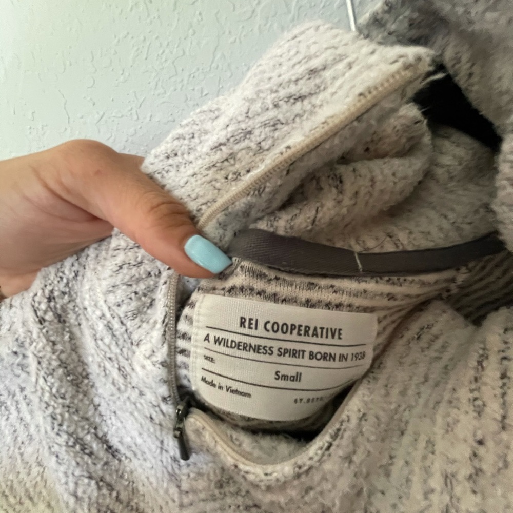 Rei Pullover - image 2